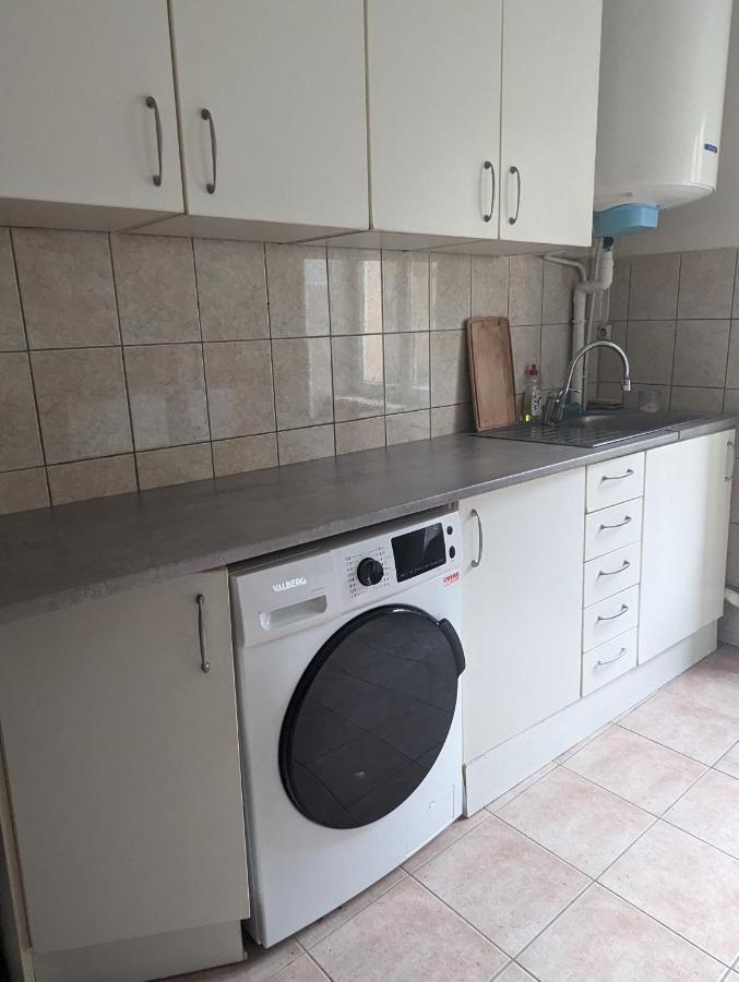 Le Thannois - Appartement 2 Chambres, Salon, Cuisine Equipee, Parking Et Wifi Gratuit Mulhouse Eksteriør billede